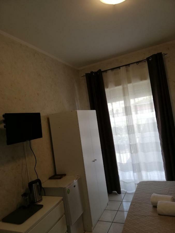 B & B Amici Dell'Etna Nicolosi Exteriör bild